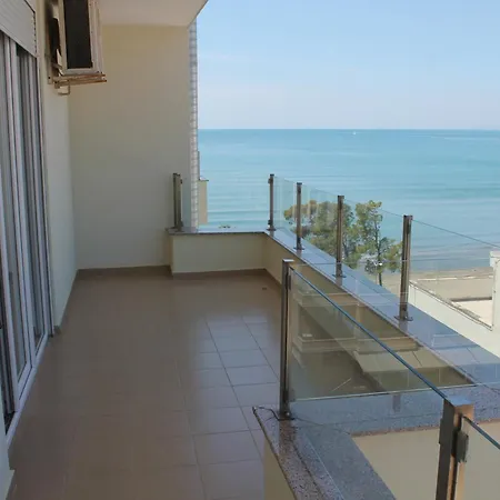 Апартаменты Blue & Шенджин